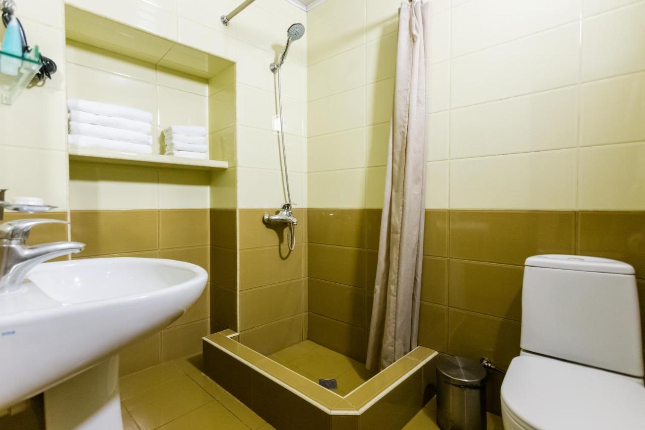 Rustaveli Two Bedroom Apartment With 5 Star Location Тбилиси Экстерьер фото