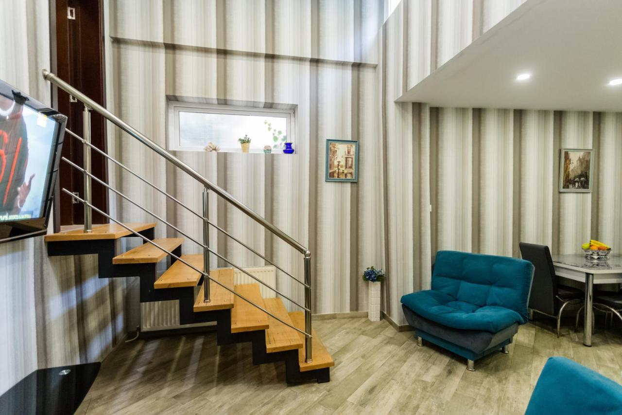 Rustaveli Two Bedroom Apartment With 5 Star Location Тбилиси Экстерьер фото