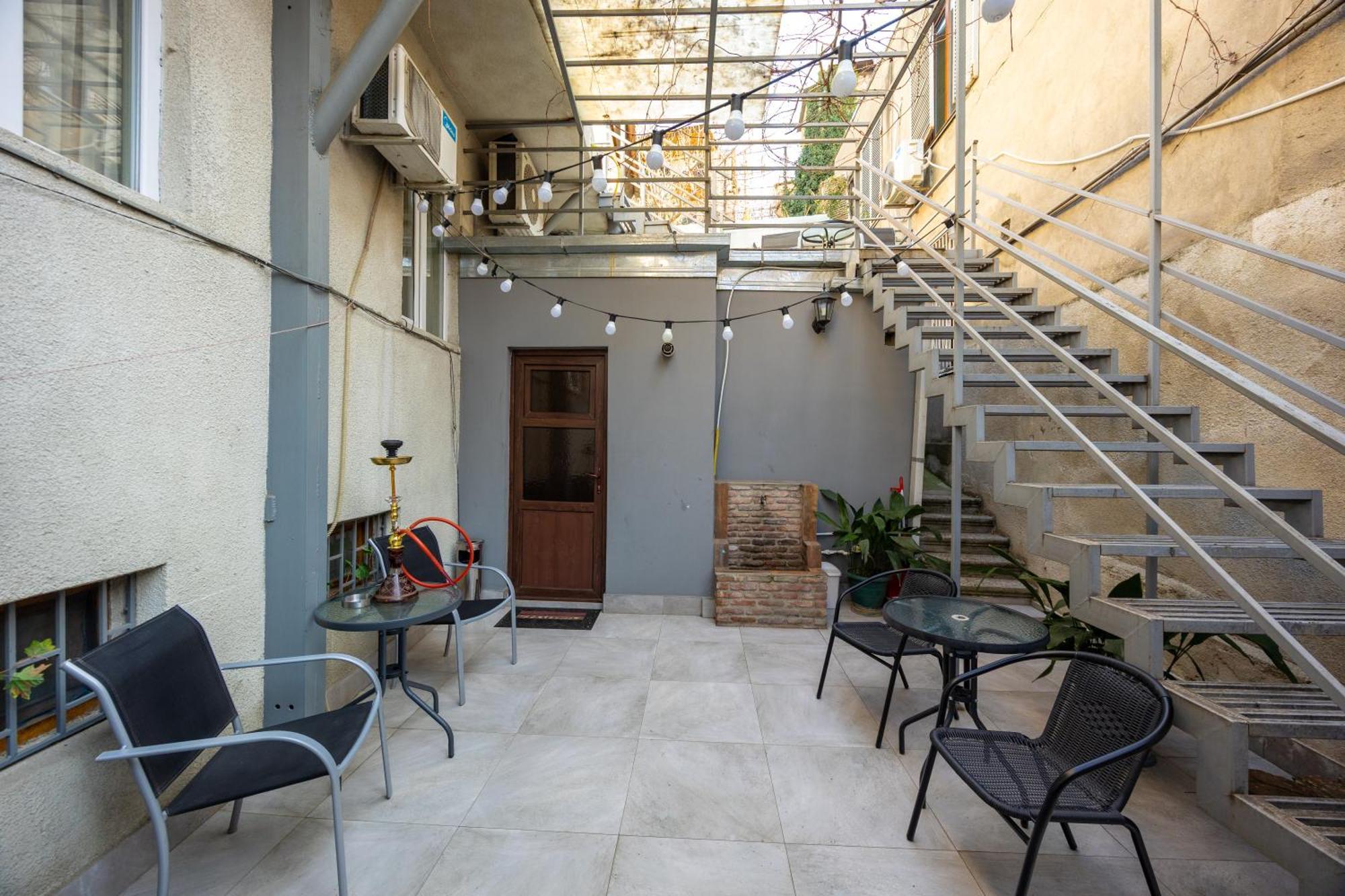 Rustaveli Two Bedroom Apartment With 5 Star Location Тбилиси Экстерьер фото